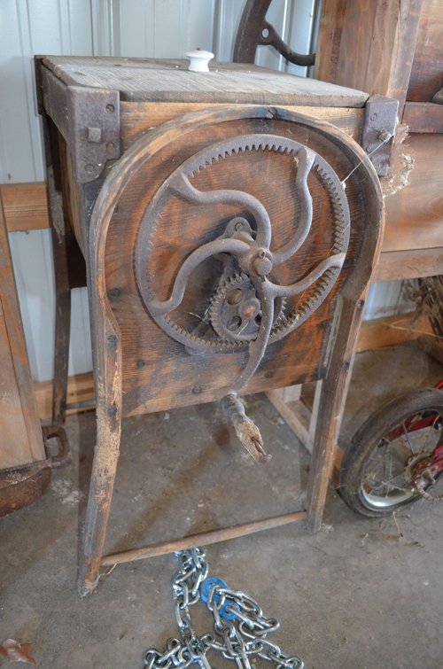 Property photo 57 - Ford Mustang, John Deere Tractor, Tools, Antiques and More! - Personal Property Auction